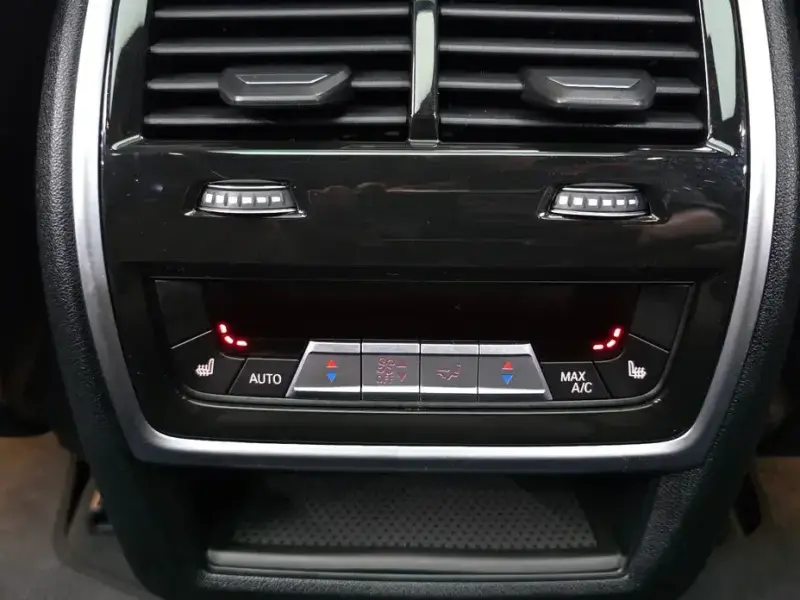 2023 BMW X5 с пробегом 101 299 км