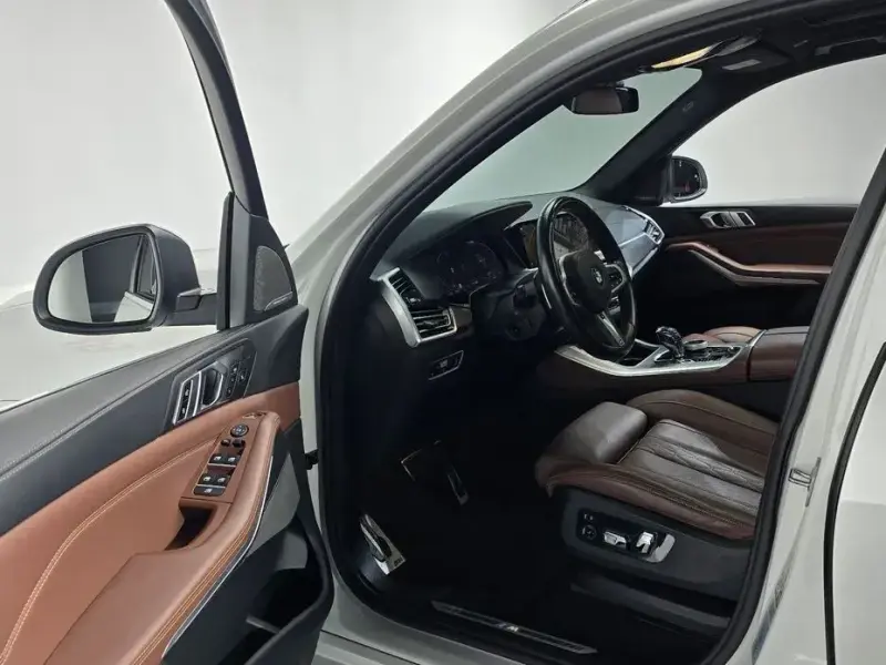 2023 BMW X5 с пробегом 52 541 км