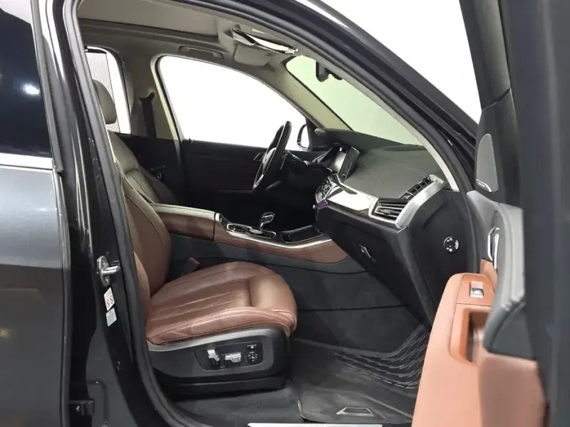 2023 BMW X5 с пробегом 37 522 км