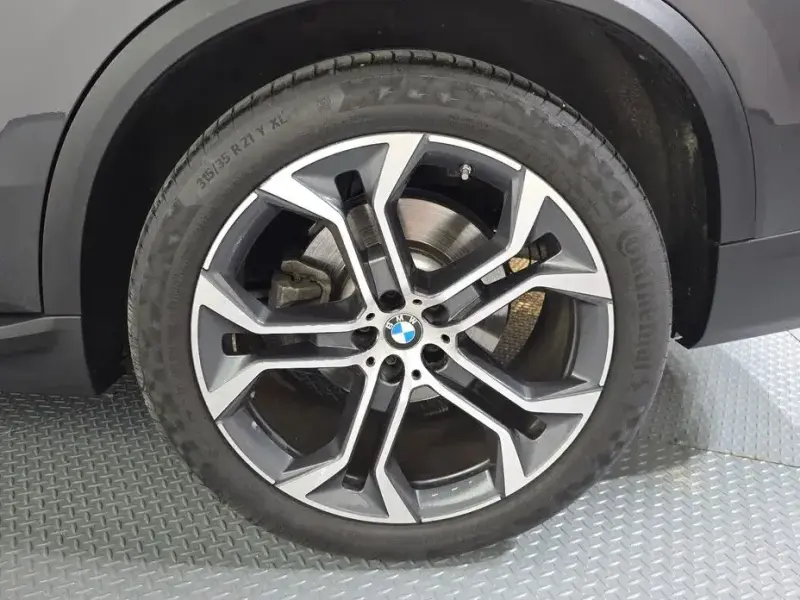 2023 BMW X5 с пробегом 37 522 км