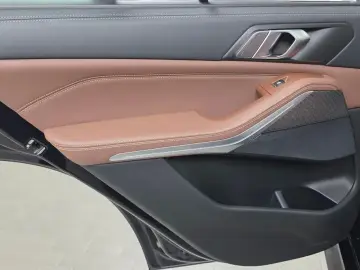 2022 BMW X5 с пробегом 38 075 км