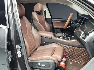 2022 BMW X5 с пробегом 40 273 км