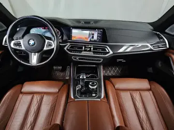 2022 BMW X5 с пробегом 98 281 км