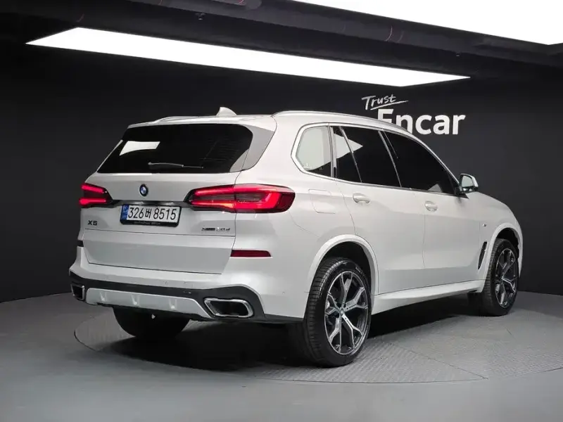 2022 BMW X5 с пробегом 42 368 км