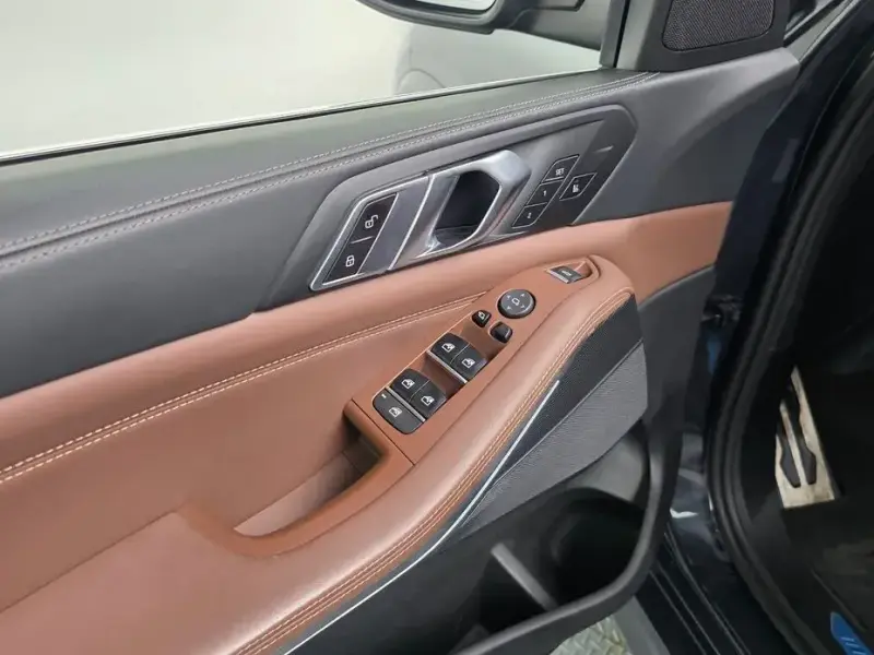 2022 BMW X5 с пробегом 84 743 км