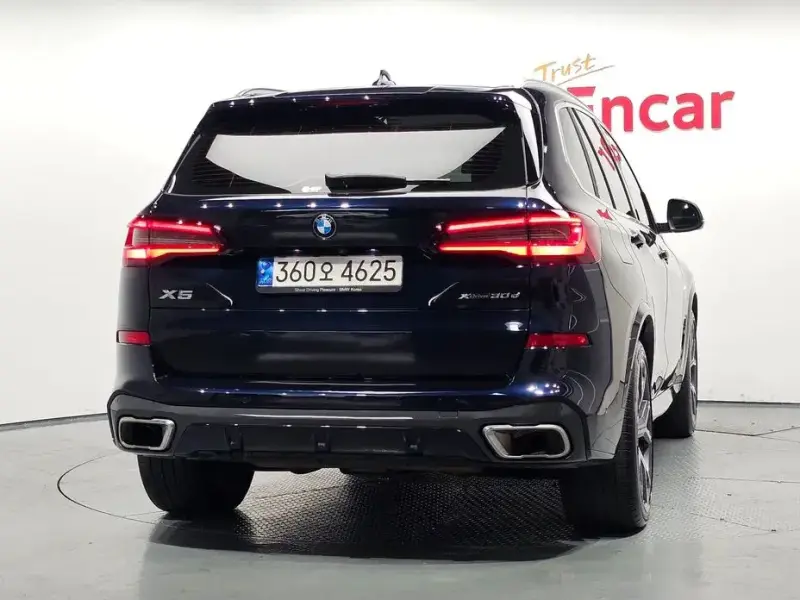 2023 BMW X5 с пробегом 49 035 км