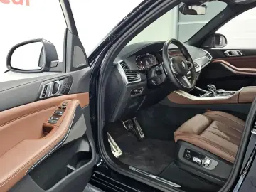 2023 BMW X5 с пробегом 49 035 км