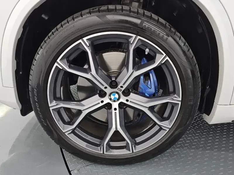 2022 BMW X5 с пробегом 20 901 км