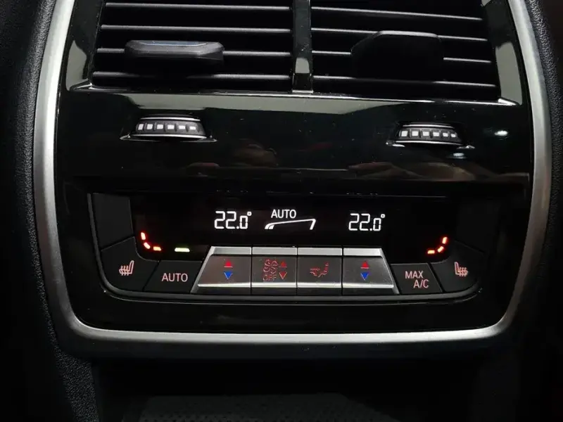2023 BMW X5 с пробегом 49 035 км