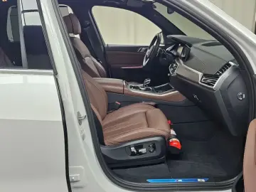2023 BMW X5 с пробегом 27 712 км