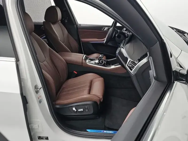 2022 BMW X5 с пробегом 63 031 км