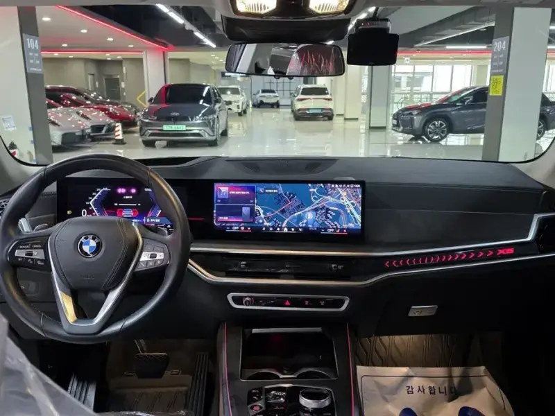 2023 BMW X5 с пробегом 40 205 км