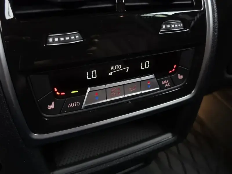 2022 BMW X5 с пробегом 121 417 км