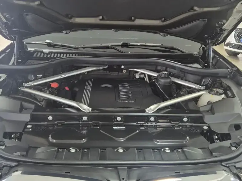 2023 BMW X5 с пробегом 51 129 км