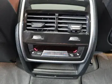 2022 BMW X5 с пробегом 51 086 км