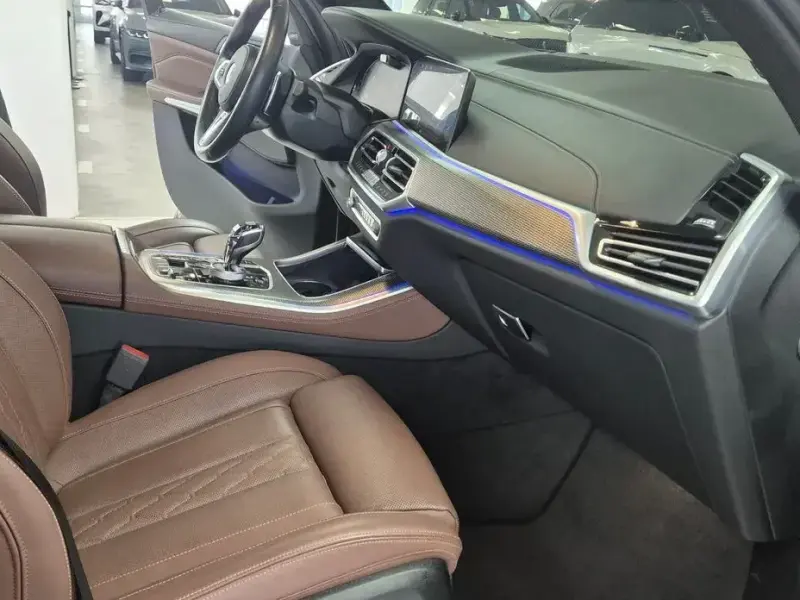 2023 BMW X5 с пробегом 51 129 км