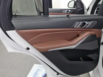 2023 BMW X5 с пробегом 21 944 км
