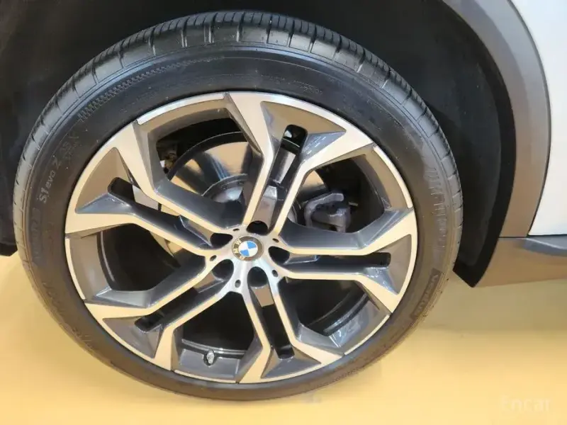 2022 BMW X5 с пробегом 63 700 км