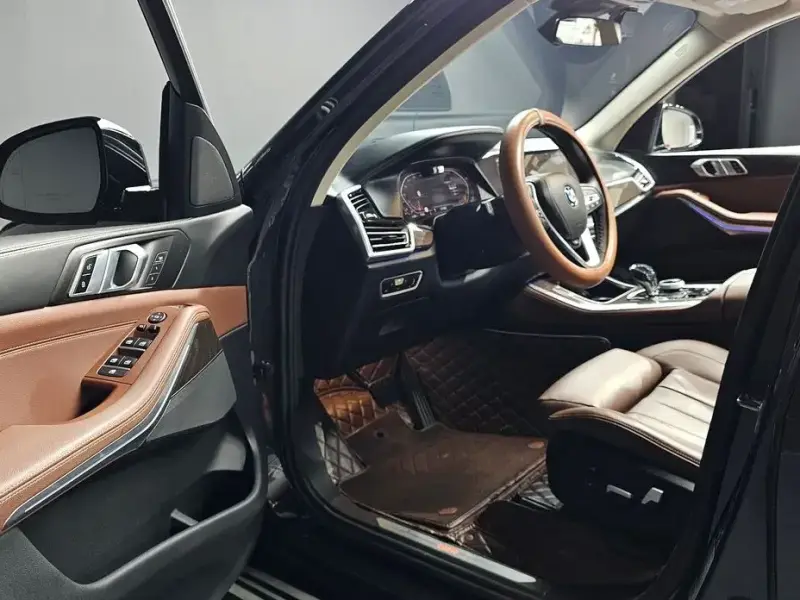 2022 BMW X5 с пробегом 40 273 км