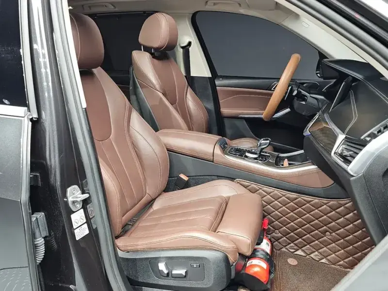 2022 BMW X5 с пробегом 40 273 км