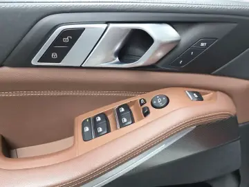 2022 BMW X5 с пробегом 80 347 км