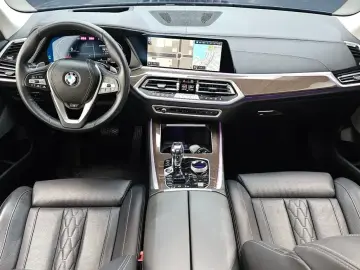 2023 BMW X5 с пробегом 51 357 км