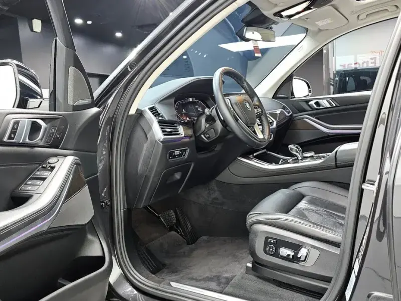 2023 BMW X5 с пробегом 51 357 км