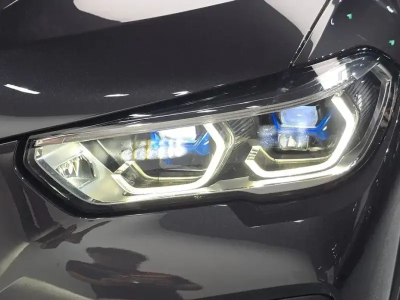 2023 BMW X5 с пробегом 51 357 км