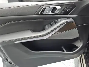 2023 BMW X5 с пробегом 51 357 км