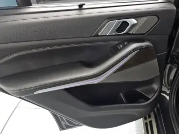2023 BMW X5 с пробегом 51 357 км