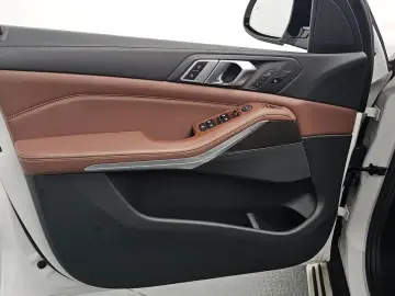 2022 BMW X5 с пробегом 56 878 км