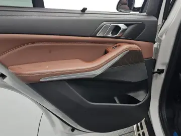 2022 BMW X5 с пробегом 56 878 км