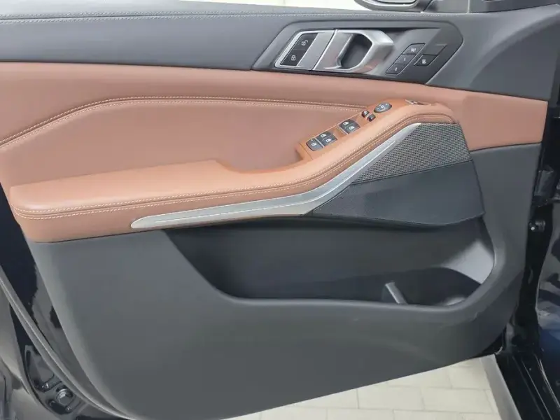 2022 BMW X5 с пробегом 38 075 км