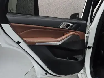 2022 BMW X5 с пробегом 18 540 км