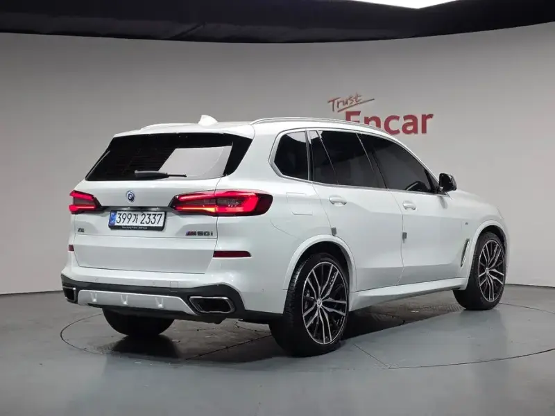 2023 BMW X5 с пробегом 102 564 км