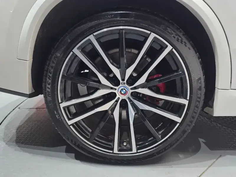 2023 BMW X5 с пробегом 102 564 км