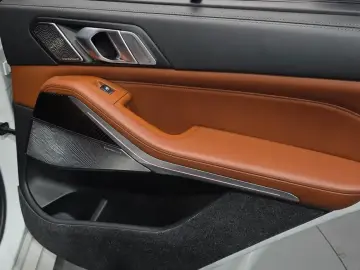 2023 BMW X5 с пробегом 102 564 км