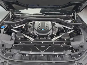 2023 BMW X5 с пробегом 44 215 км