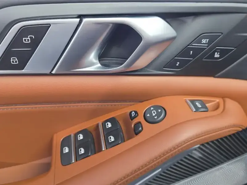 2023 BMW X5 с пробегом 44 215 км