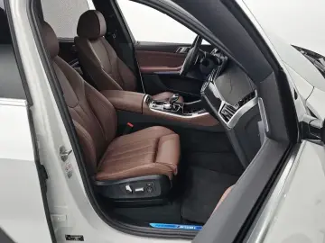 2022 BMW X5 с пробегом 63 031 км