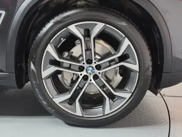2023 BMW X5 с пробегом 7 441 км