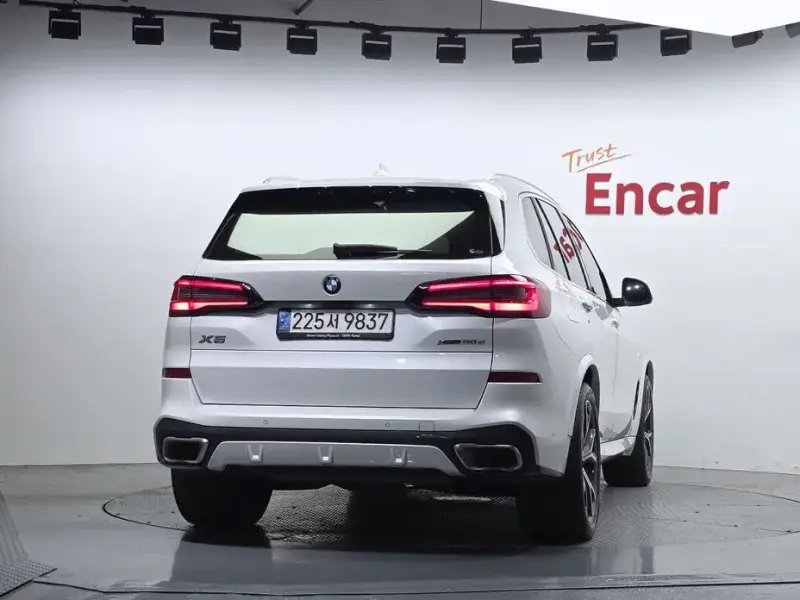 2022 BMW X5 с пробегом 54 235 км