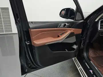 2022 BMW X5 с пробегом 47 636 км