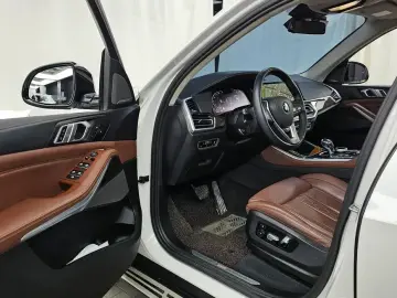 2023 BMW X5 с пробегом 29 801 км