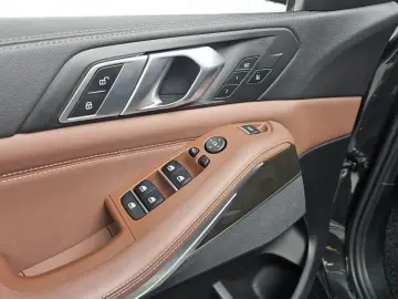 2022 BMW X5 с пробегом 82 866 км