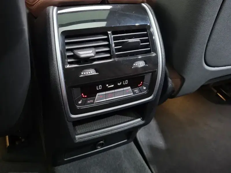 2022 BMW X5 с пробегом 84 743 км