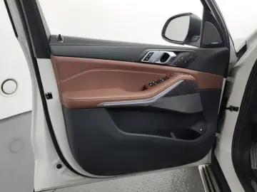 2023 BMW X5 с пробегом 13 504 км