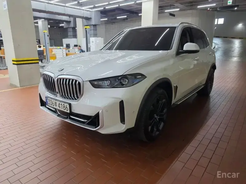 2023 BMW X5 с пробегом 40 687 км