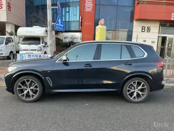 2023 BMW X5 с пробегом 44 000 км
