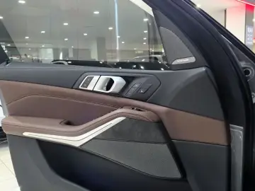 2023 BMW X5 с пробегом 40 205 км